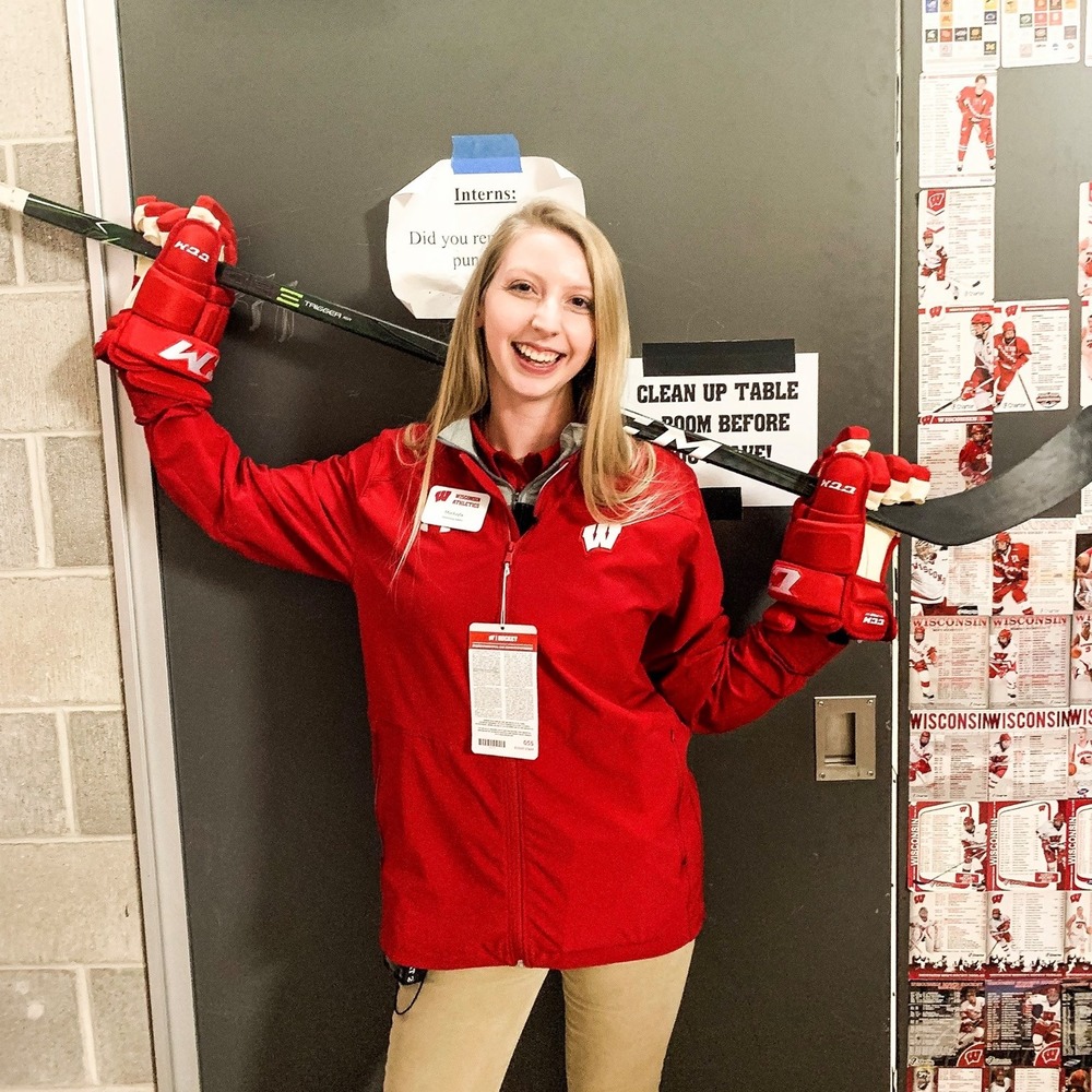 Meet your Posher, Mackayla